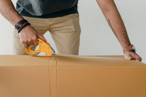 Cello tape or BOPP tape: which clear tape does an online seller need?